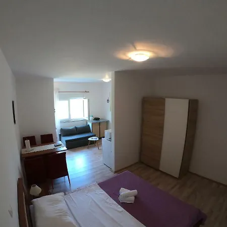 Apartment Lavanda Vrsi